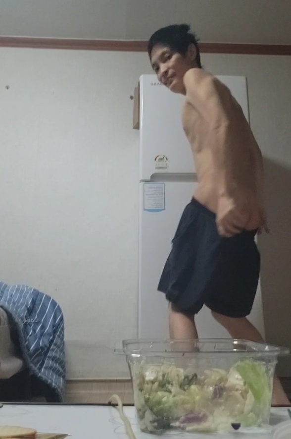 1043619_1.jpg